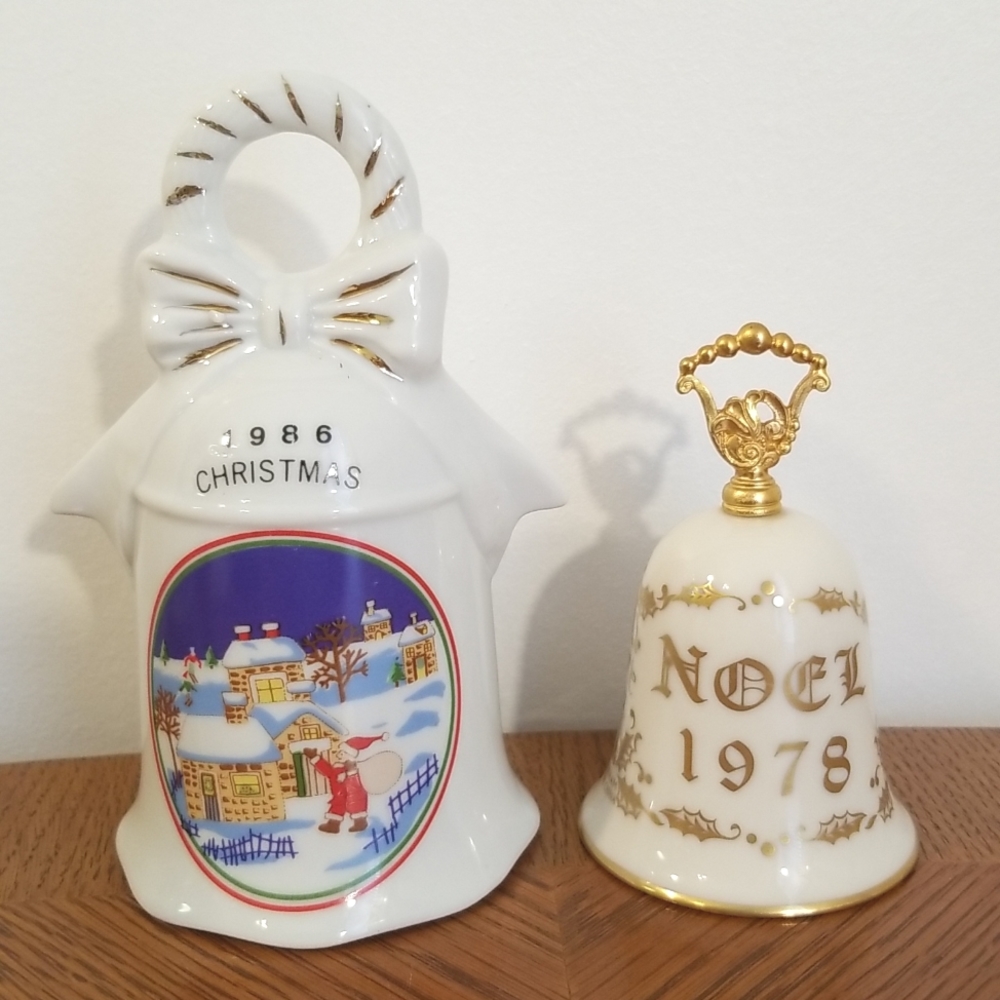 2 Christmas bells. Years 1986 & 1978. Used but in good condition.